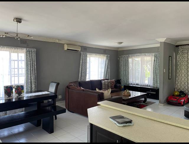 4 BEDROOM HOUSE FOR SALE IN WESTVILLE